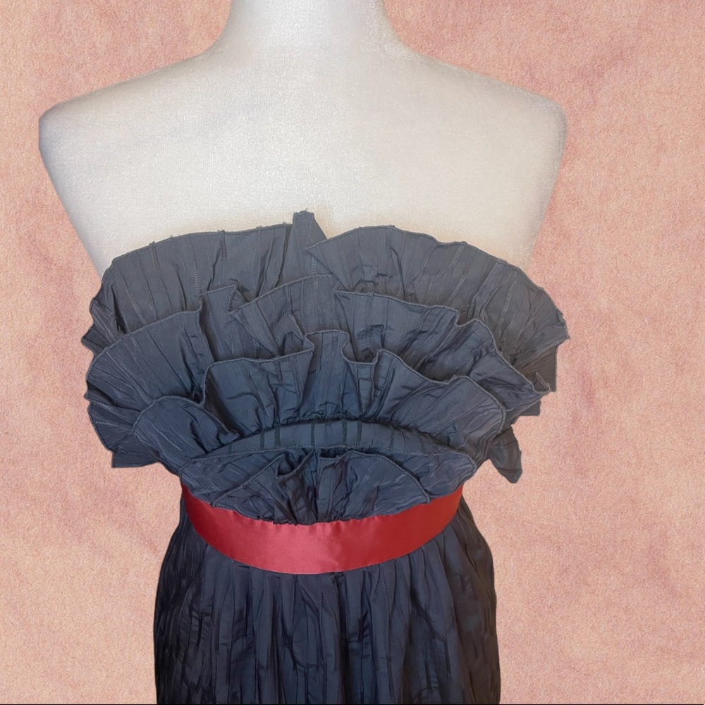 Bcbgeneration - Grey Strapless Ruffle Neck Dress … - image 7